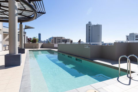 Gabba Central Apartments - Food Delivery Shop 4