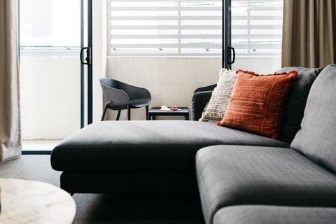 Gabba Central Apartments - Food Delivery Shop 21