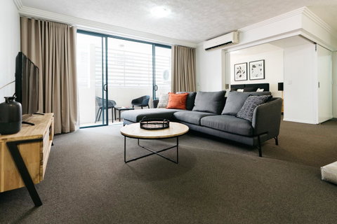 Gabba Central Apartments - Food Delivery Shop 2
