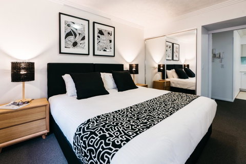 Gabba Central Apartments - Food Delivery Shop 17