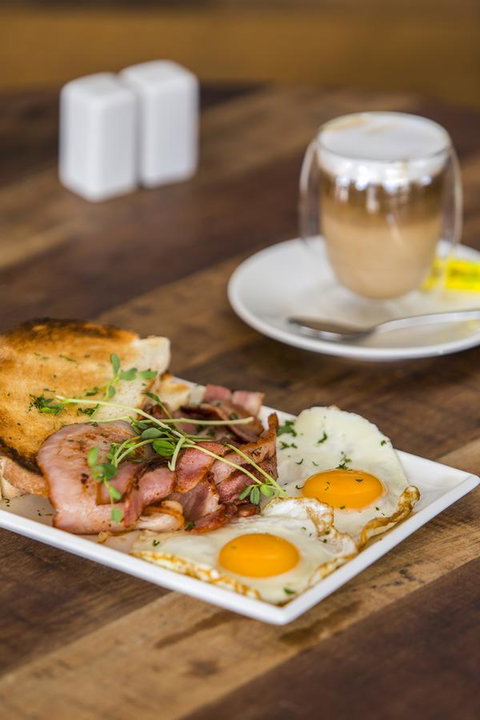 Oaks Mackay Rivermarque Hotel - Food Delivery Shop 3