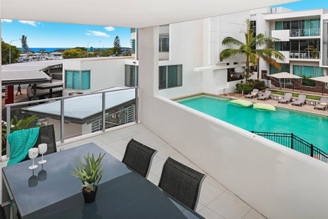 Element On Coolum Beach - Food Delivery Shop 15
