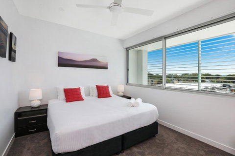 Element On Coolum Beach - Food Delivery Shop 22