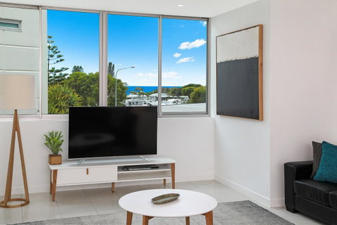Element On Coolum Beach - Food Delivery Shop 13