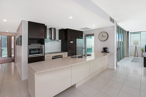 Element On Coolum Beach - Food Delivery Shop 16