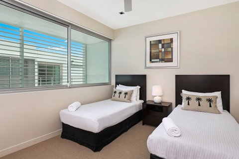 Element On Coolum Beach - Food Delivery Shop 26