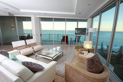 Oceans Mooloolaba - Food Delivery Shop 15