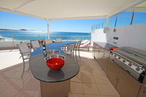Oceans Mooloolaba - Food Delivery Shop 28