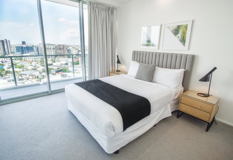 Belise Apartments - Food Delivery Shop 24
