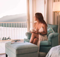 Pullman Cairns International - Food Delivery Shop