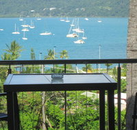 Waterview Airlie Beach - Food Delivery Shop