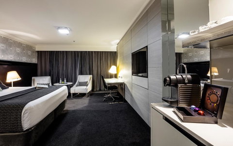 Pullman Brisbane King George Square - Food Delivery Shop 6