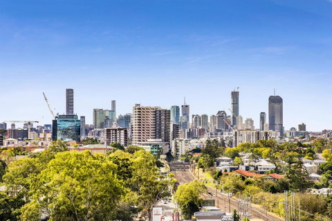 Essence Suites Taringa - Food Delivery Shop 30