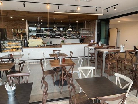 Essence Suites Taringa - Food Delivery Shop 5