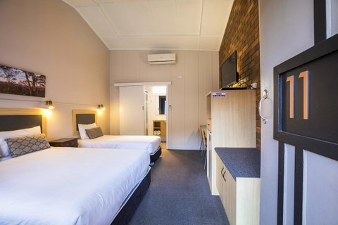 Downs Motel - Food Delivery Shop 2