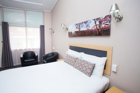 Downs Motel - Food Delivery Shop 17