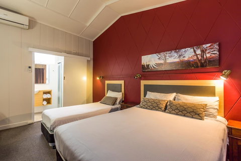 Downs Motel - Food Delivery Shop 14