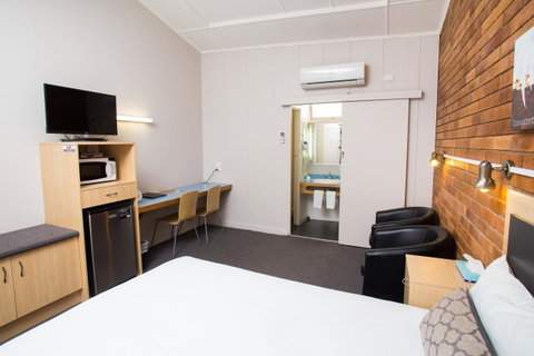 Downs Motel - Food Delivery Shop 27