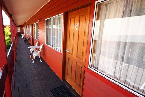 Downs Motel - Food Delivery Shop 21