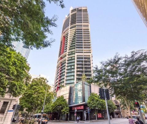 Oaks Brisbane On Felix Suites - Food Delivery Shop 15