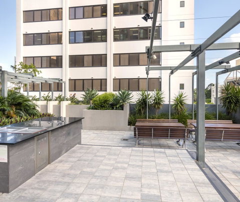 Oaks Brisbane On Felix Suites - Food Delivery Shop 20