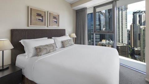 Oaks Brisbane On Felix Suites - Food Delivery Shop 6