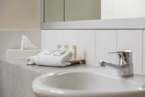 Hotel Indigo Brisbane City Centre, An IHG Hotel - Food Delivery Shop 2