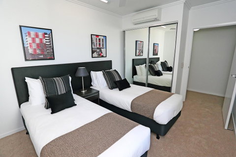 Q Resorts Paddington - Food Delivery Shop 30