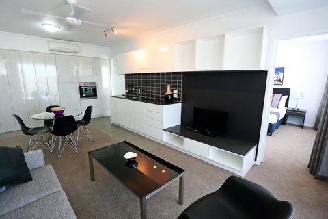 Q Resorts Paddington - Food Delivery Shop 2