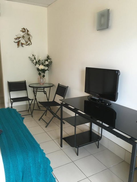 Black Marlin Motel - Food Delivery Shop 19