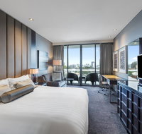 Gambaro Hotel Brisbane - Food Delivery Shop