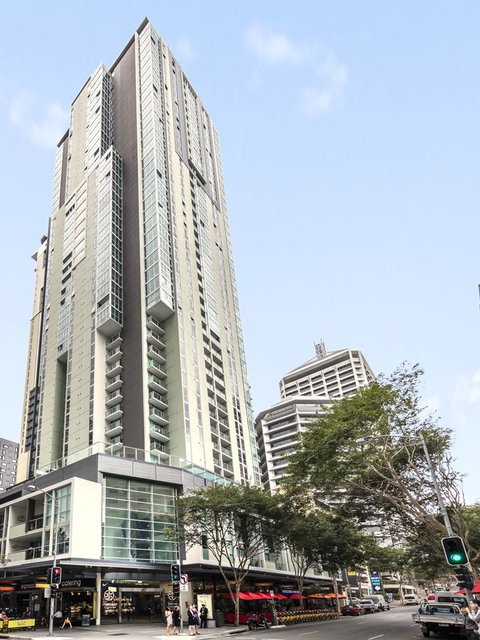 Apartments @ 108 Albert - Food Delivery Shop 12