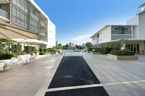 ULTIQA Freshwater Point Resort - Food Delivery Shop 44