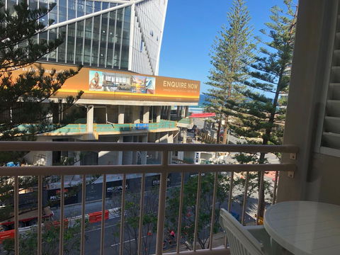 Wharf Boutique Apartments - Food Delivery Shop 13