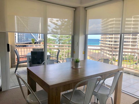 Wharf Boutique Apartments - Food Delivery Shop 1