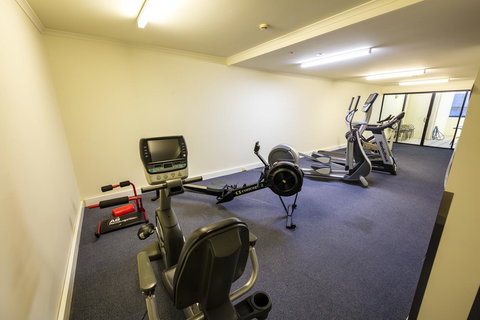 Jack And Newell Holiday Apartments - Food Delivery Shop 15