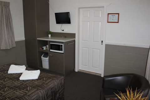 City Motor Inn - Food Delivery Shop 9