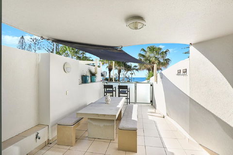 Malibu Apartments - Food Delivery Shop 9