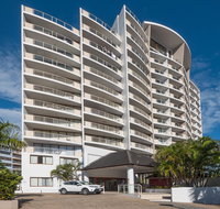 Broadbeach Savannah Resort - Food Delivery Shop