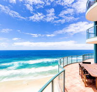 The Waterford on Main Beach - Food Delivery Shop