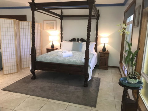 Taj On Byrnes - Private Luxury Apartment Mareeba - Food Delivery Shop 0