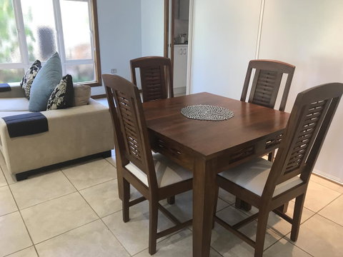 Taj On Byrnes - Private Luxury Apartment Mareeba - Food Delivery Shop 8