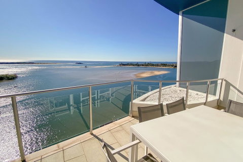 Waves Maroochy River - Food Delivery Shop 2