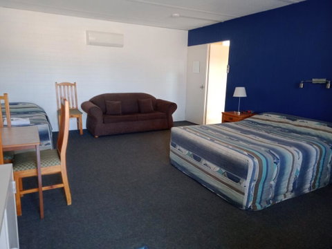 Wedderburn Goldseeker Motel - Food Delivery Shop 3