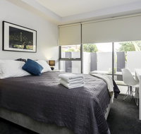 Well-Appointed 3 Bedroom 2 Bath Parking  Pool - Food Delivery Shop