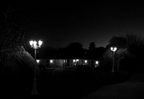 White Lanterns Motel - Food Delivery Shop 0