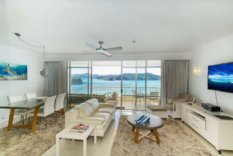 Whitsunday Apartment 1306 - Food Delivery Shop 3