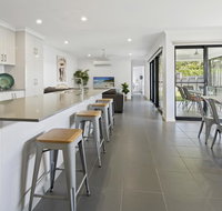 Whitsunday Family Escape - Food Delivery Shop