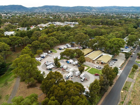 Windsor Gardens Caravan Park - Food Delivery Shop 0