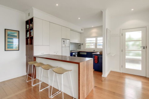 Windward House - Food Delivery Shop 3